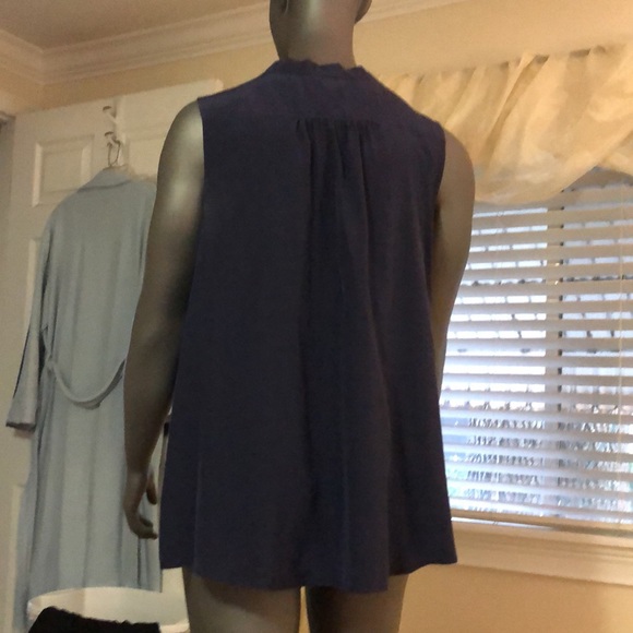 Lilly Pulitzer silk blouse - Picture 5 of 9